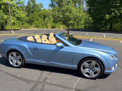 Blue 2015 Bentley Continental GT Base