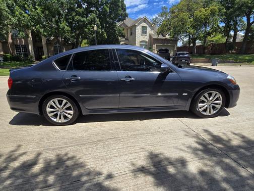 2010 INFINITI M35 Base