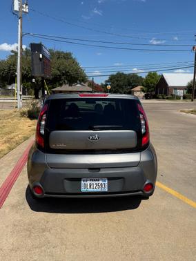 Silver 2015 Kia Soul Base