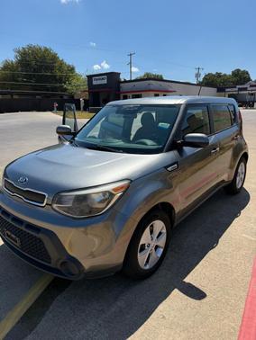 Silver 2015 Kia Soul Base