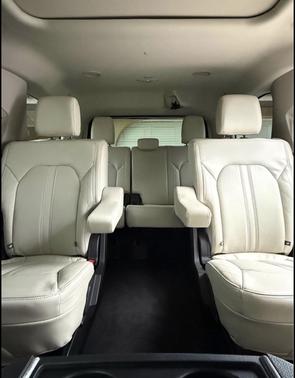 White 2021 Ford Expedition Platinum