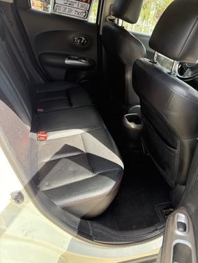 White 2012 Nissan Juke SL