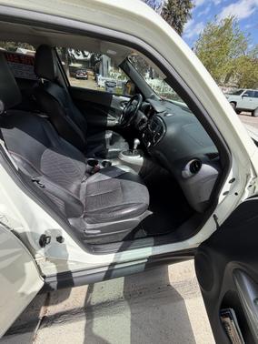 White 2012 Nissan Juke SL