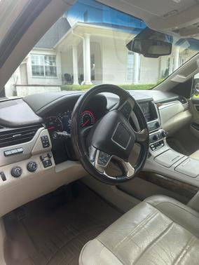 Gold 2016 GMC Yukon XL Denali