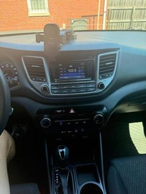 Orange 2017 Hyundai TUCSON SE