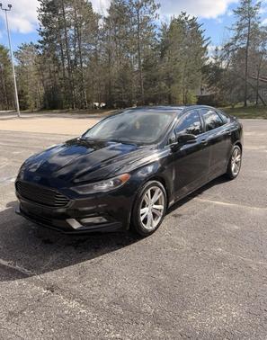 Black 2017 Ford Fusion SE