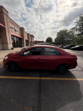 Red 2009 Toyota Yaris Base
