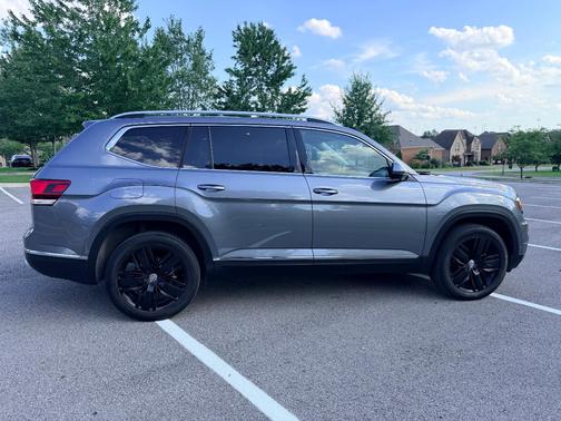 Gray 2019 Volkswagen Atlas 3.6L SEL Premium
