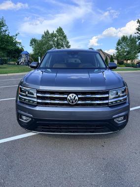 Gray 2019 Volkswagen Atlas 3.6L SEL Premium