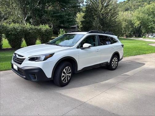 White 2020 Subaru Outback Premium