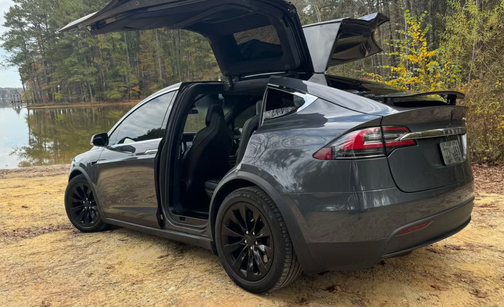 2017 Tesla Model X 90D