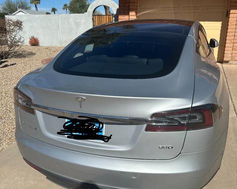2016 Tesla Model S 90D