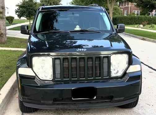 Green 2011 Jeep Liberty Sport