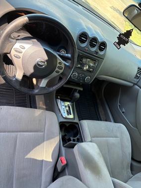 Blue 2011 Nissan Altima 2.5 S
