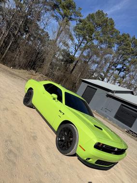 2015 Dodge Challenger SXT