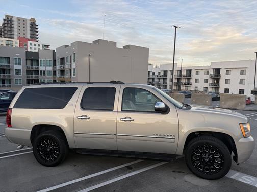 2011 Chevrolet Suburban 1500 LTZ