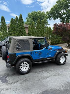 Blue 2002 Jeep Wrangler SE