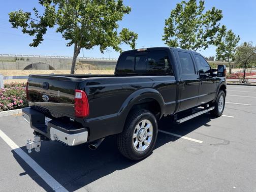 2011 Ford F-250 Lariat
