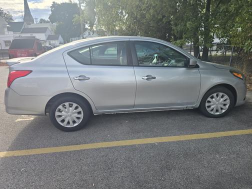 2018 Nissan Versa 1.6 SV