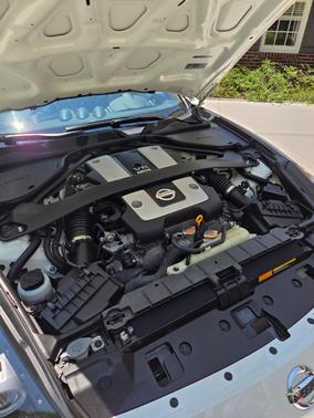White 2018 Nissan 370Z Touring