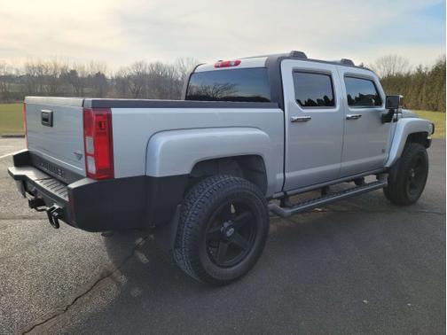 2010 Hummer H3T Alpha