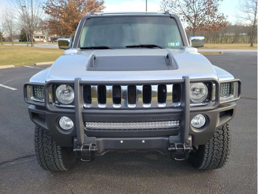 2010 Hummer H3T Alpha