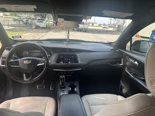 2020 Cadillac XT4 Sport