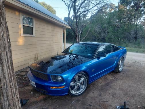 Blue 2008 Ford Mustang GT Premium