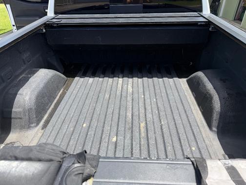 White 2019 Chevrolet Silverado 1500 LT