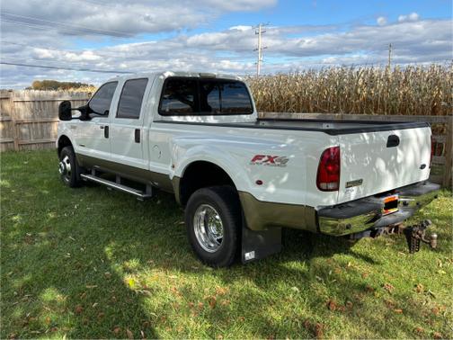 2006 Ford F-350 Lariat Crew Cab Super Duty