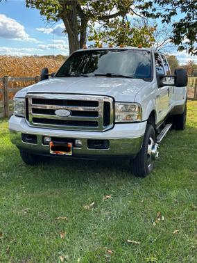 2006 Ford F-350 Lariat Crew Cab Super Duty