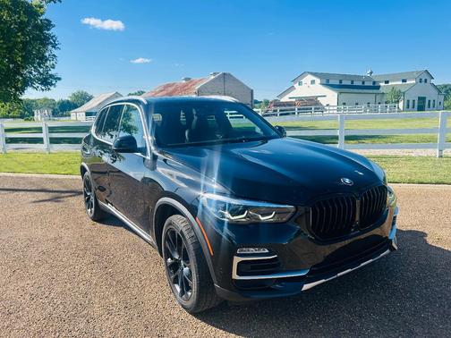 Black 2020 BMW X5 sDrive40i
