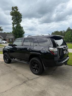 Black 2017 Toyota 4Runner SR5