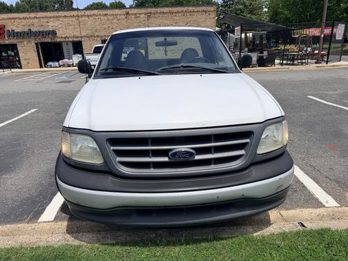 White 2000 Ford F-150 Work Series