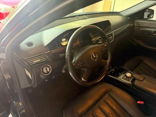 Black 2011 Mercedes-Benz E-Class E 350 BlueTEC