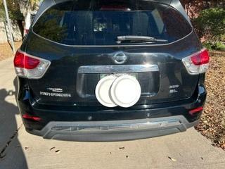 Black 2014 Nissan Pathfinder SL