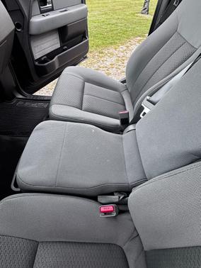 Black 2013 Ford F-150 XLT