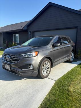 Gray 2019 Ford Edge Titanium