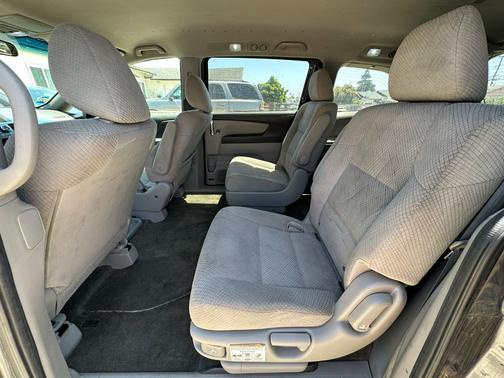 Gray 2015 Honda Odyssey LX