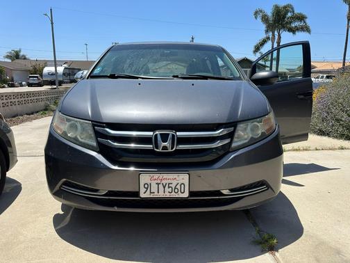 Gray 2015 Honda Odyssey LX