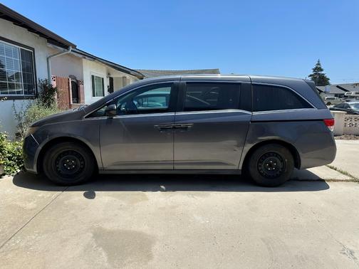 Gray 2015 Honda Odyssey LX