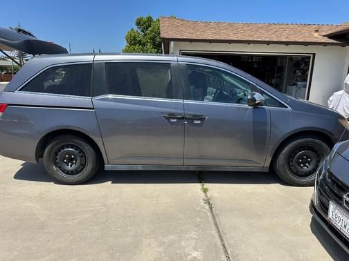 Gray 2015 Honda Odyssey LX