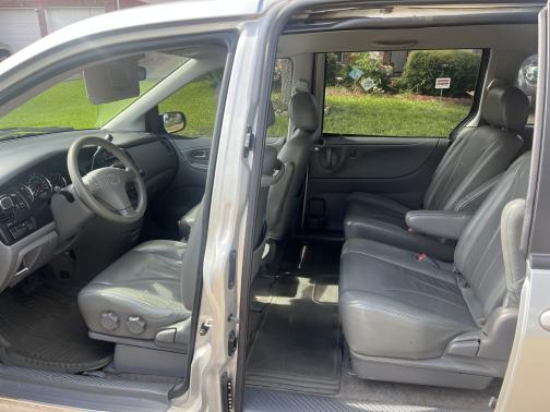 2005 Mazda MPV LX-SV