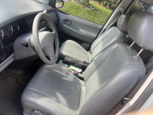 2005 Mazda MPV LX-SV