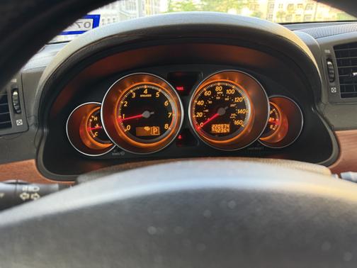 2006 INFINITI M35 x