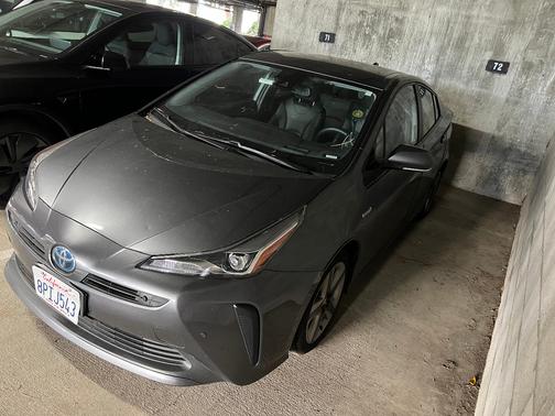 2020 Toyota Prius XLE