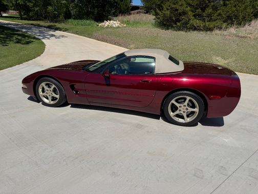 Red 2003 Chevrolet Corvette Base