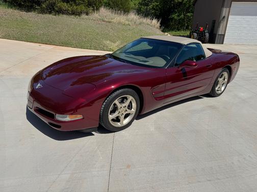 Red 2003 Chevrolet Corvette Base