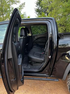 Black 2019 Chevrolet Colorado ZR2