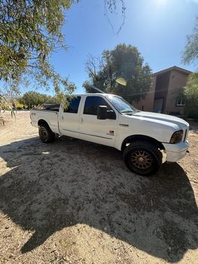 2005 Ford F-250 XLT Crew Cab Super Duty